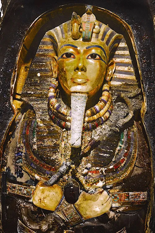 Tutankhamun in Colour